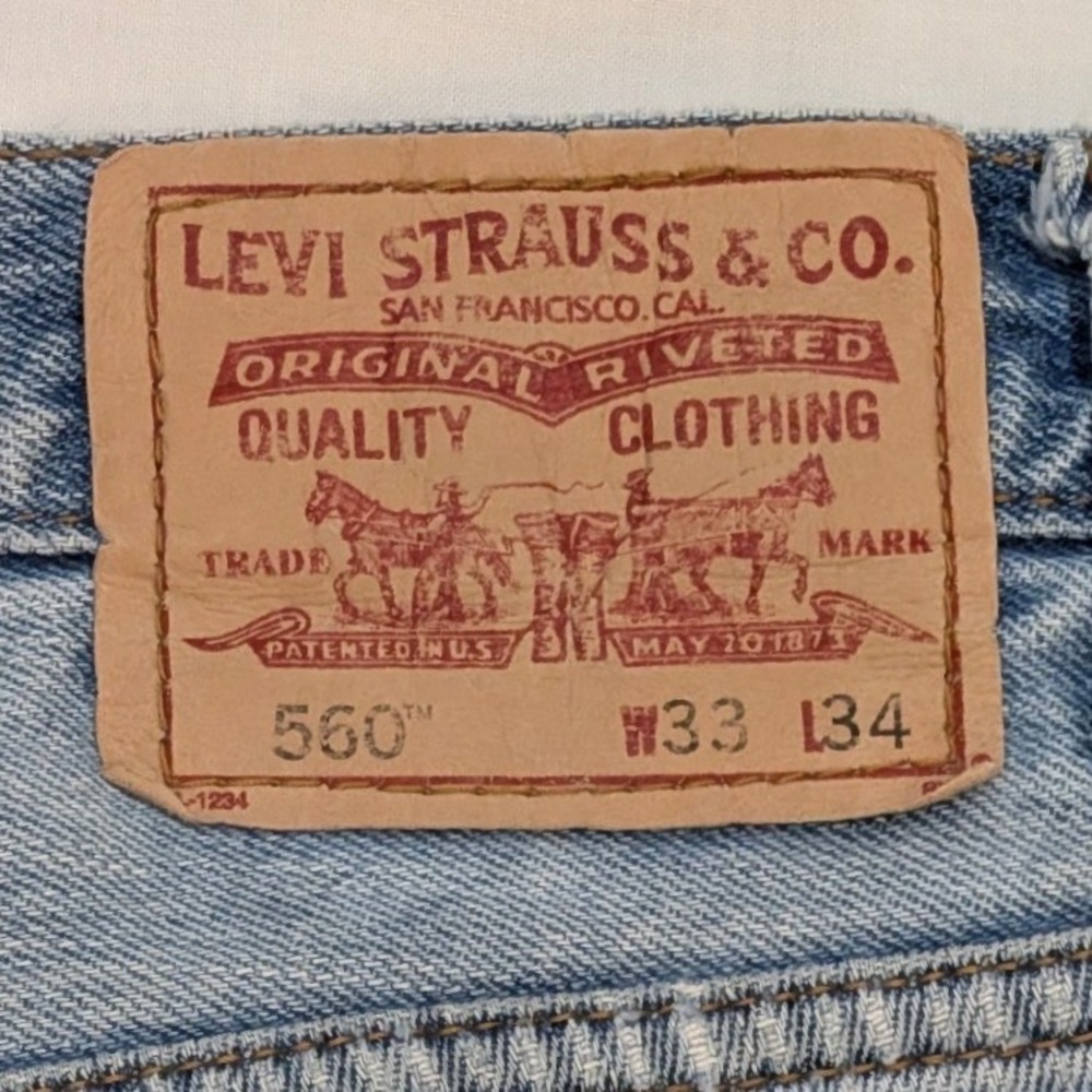 Levi's 560 Comfort Fit Jeans Men's 33x34 Light Wash Thrashed Distressed Denim